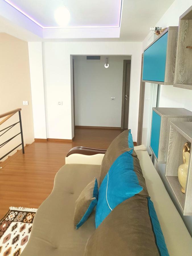 Nobless Villa Mereni  ภายนอก รูปภาพ