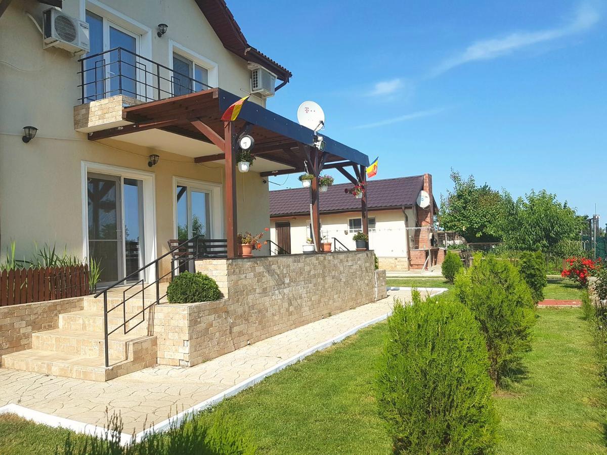 Nobless Villa Mereni  ภายนอก รูปภาพ