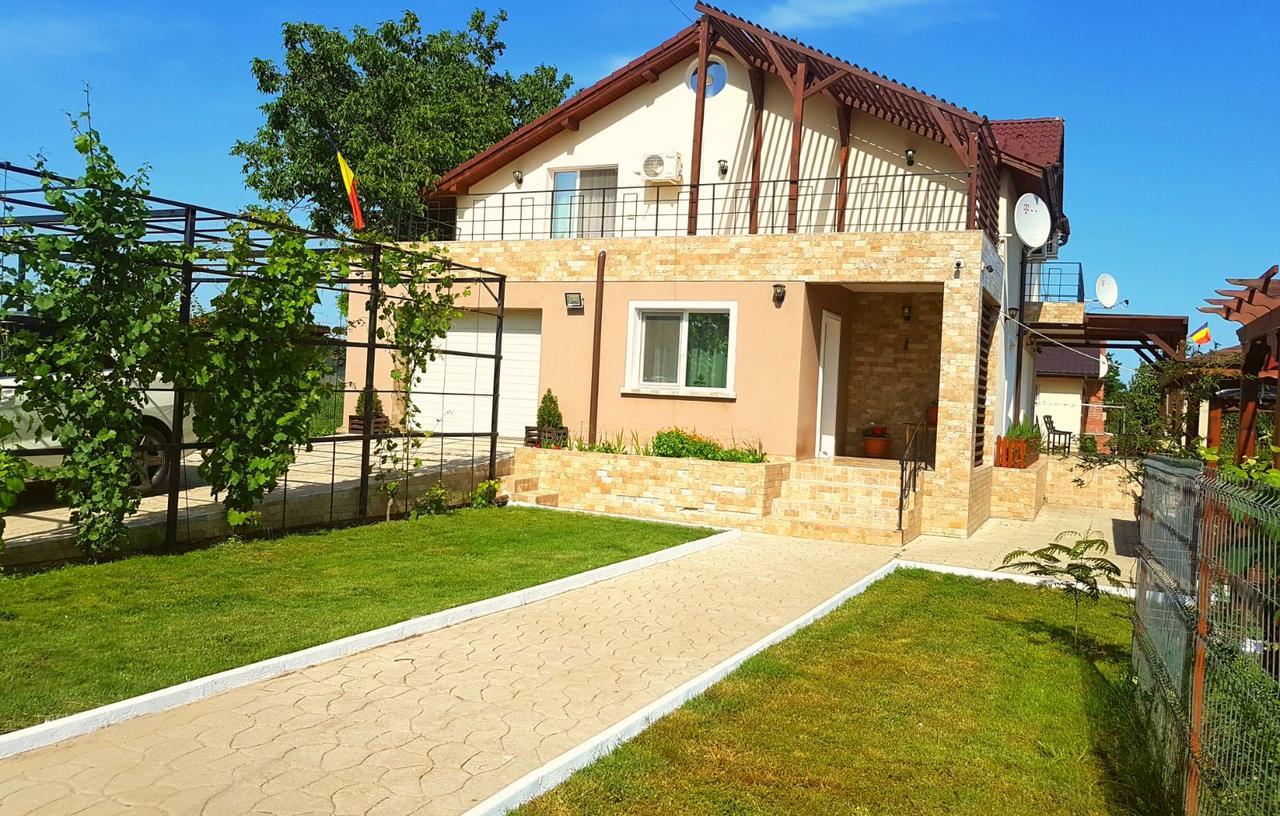 Nobless Villa Mereni  ภายนอก รูปภาพ
