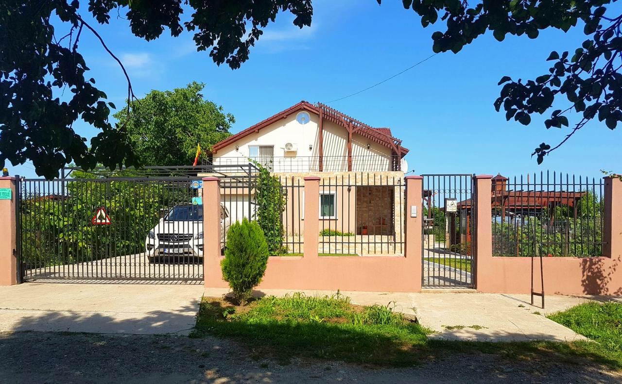 Nobless Villa Mereni  ภายนอก รูปภาพ
